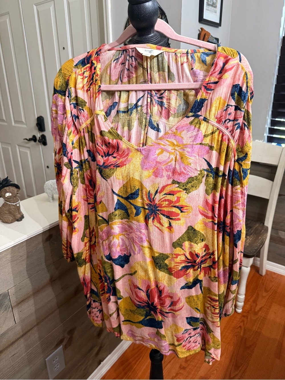 Terra & Sky Pink Multicolor Floral V-Neck Tunic